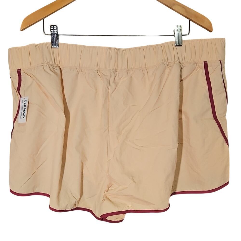 Old Navy Mid-Rise Woven Run Shorts in Crystalline - Picture 3 of 4